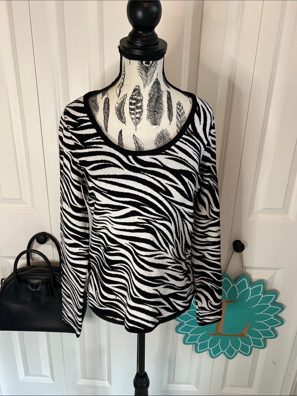 🦓White House Black Market Zebra Print Scoop Neck Knit Sweater - Size Small